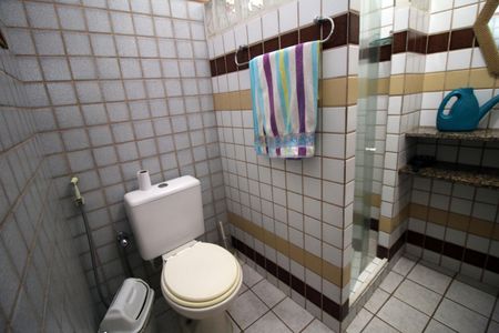 Casa à venda com 357m², 3 quartos e 1 vagaBanheiro 2