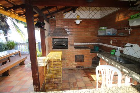 Casa à venda com 357m², 3 quartos e 1 vagaÁrea Gourmet e Churrasqueira