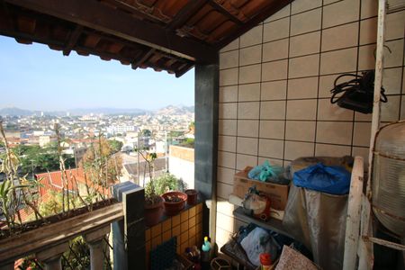 Casa à venda com 119m², 3 quartos e 1 vagaVaranda - Fundos