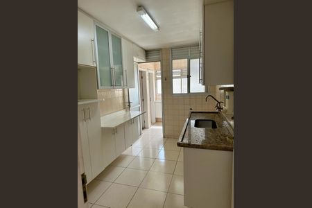 Apartamento à venda com 170m², 3 quartos e 2 vagasFoto 02