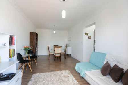 Apartamento à venda com 72m², 2 quartos e 2 vagas Apartamento à venda com 72m², 2 quartos e 2 vagasSala