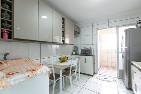 Apartamento à venda com 72m², 2 quartos e 2 vagas Apartamento à venda com 72m², 2 quartos e 2 vagasCozinha