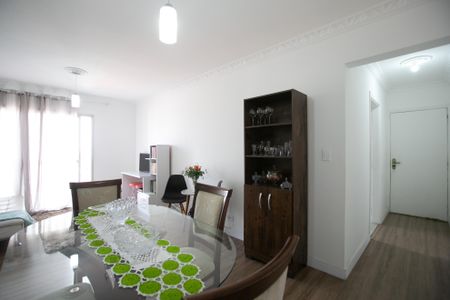 Apartamento à venda com 72m², 2 quartos e 2 vagas Apartamento à venda com 72m², 2 quartos e 2 vagasSala