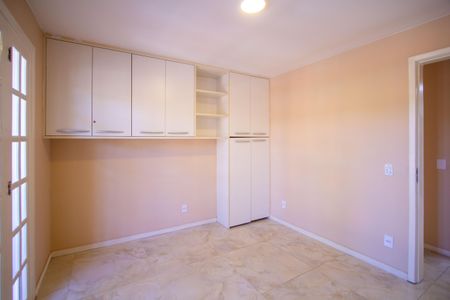 Casa de condomínio à venda com 120m², 3 quartos e 2 vagasSuíte 2