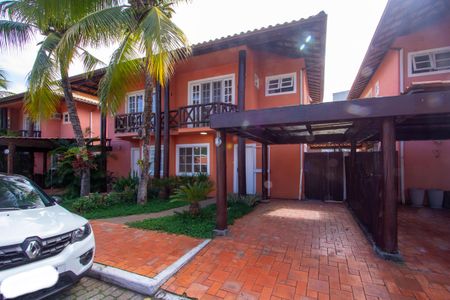 Casa de condomínio à venda com 120m², 3 quartos e 2 vagasFachada