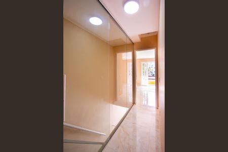 Casa de condomínio à venda com 120m², 3 quartos e 2 vagasCorredor