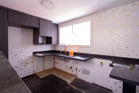 Casa de condomínio à venda com 120m², 3 quartos e 2 vagasCozinha