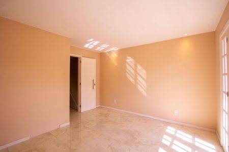 Casa de condomínio à venda com 120m², 3 quartos e 2 vagasSuíte 3