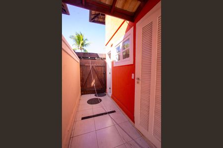 Casa de condomínio à venda com 120m², 3 quartos e 2 vagasÁrea de Serviço