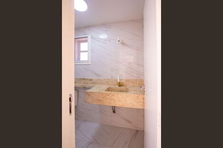 Casa de condomínio à venda com 120m², 3 quartos e 2 vagasBanheiro da Suíte 3