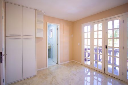 Casa de condomínio à venda com 120m², 3 quartos e 2 vagasSuíte 2