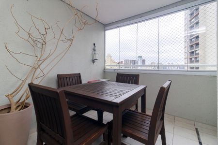 Sala - Varanda de apartamento para alugar com 2 quartos, 52m² em Cidade Monções, São Paulo