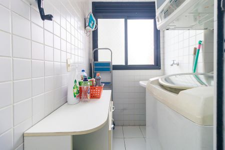 Apartamento à venda com 52m², 2 quartos e 1 vaga Apartamento à venda com 52m², 2 quartos e 1 vagaÁrea de Serviço