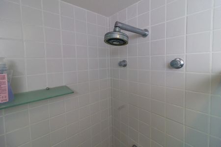 Apartamento à venda com 52m², 2 quartos e 1 vaga Apartamento à venda com 52m², 2 quartos e 1 vagaBanheiro social