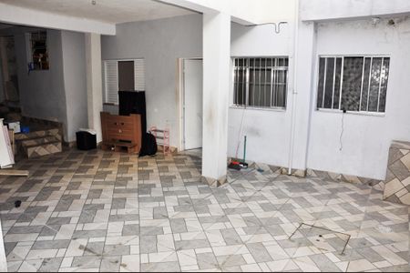 Casa para alugar com 150m², 1 quarto e sem vagaQuintal