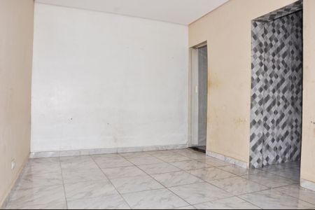 Casa para alugar com 150m², 1 quarto e sem vagaSala