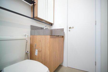 Apartamento à venda com 74m², 2 quartos e 1 vagaBanheiro da Suíte