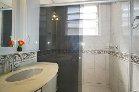 Apartamento à venda com 121m², 2 quartos e 2 vagasBanheiro Social