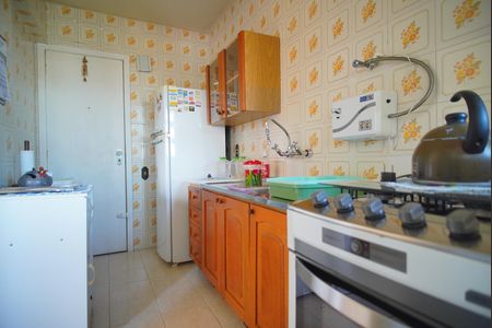 Apartamento para alugar com 90m², 2 quartos e sem vagaCozinha
