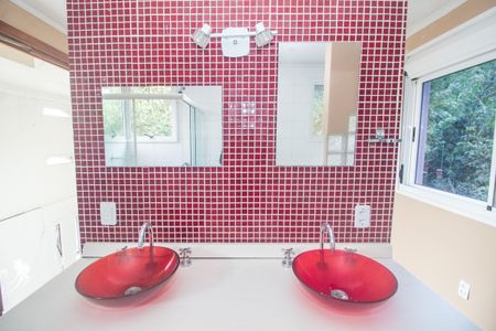 Casa à venda com 250m², 2 quartos e 2 vagas Casa à venda com 250m², 2 quartos e 2 vagasBanheiro da Suíte 2