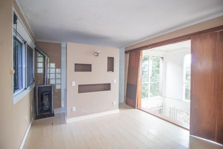 Casa à venda com 250m², 2 quartos e 2 vagas Casa à venda com 250m², 2 quartos e 2 vagasSuíte 2