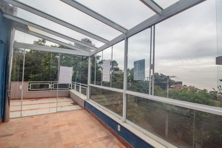 Casa à venda com 250m², 2 quartos e 2 vagas Casa à venda com 250m², 2 quartos e 2 vagasÁrea da Churrasqueira