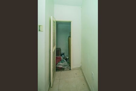 Casa à venda com 250m², 2 quartos e 2 vagas Casa à venda com 250m², 2 quartos e 2 vagasÁrea de Serviço - Depósito