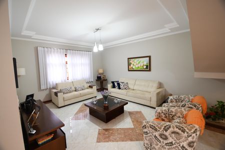 Casa à venda com 260m², 3 quartos e 4 vagasSala de Estar