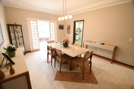 Casa à venda com 260m², 3 quartos e 4 vagasSala de Jantar