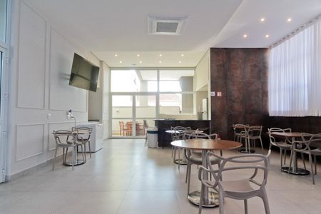 Apartamento à venda com 63m², 3 quartos e 1 vaga Apartamento à venda com 63m², 3 quartos e 1 vagaÁrea comum - Salão de festas