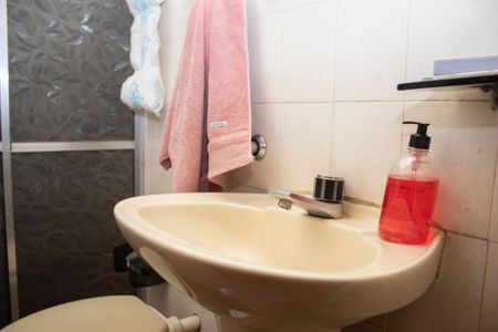 Casa à venda com 360m², 4 quartos e 4 vagas Casa à venda com 360m², 4 quartos e 4 vagasBanheiro Social