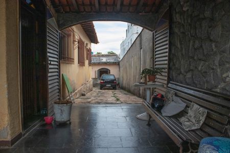 Casa à venda com 360m², 4 quartos e 4 vagas Casa à venda com 360m², 4 quartos e 4 vagasÁrea comum