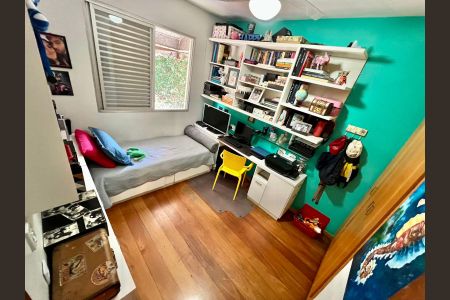 Apartamento à venda com 148m², 4 quartos e 2 vagasQuarto 2