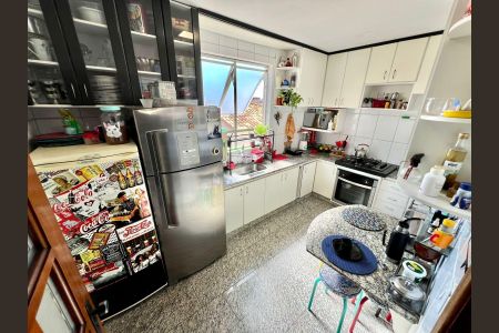Apartamento à venda com 148m², 4 quartos e 2 vagasCozinha