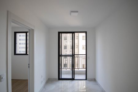 Apartamento para alugar com 37m², 2 quartos e 1 vaga Apartamento para alugar com 37m², 2 quartos e 1 vagaSala