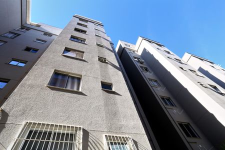 Apartamento para alugar com 55m², 2 quartos e 1 vagaFachada