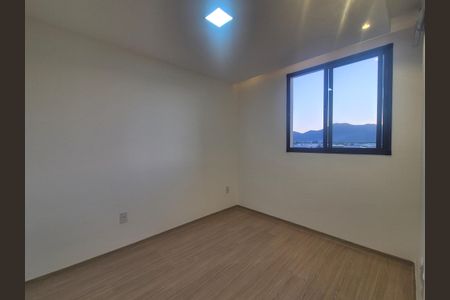 Apartamento para alugar com 57m², 2 quartos e 1 vagaSuíte