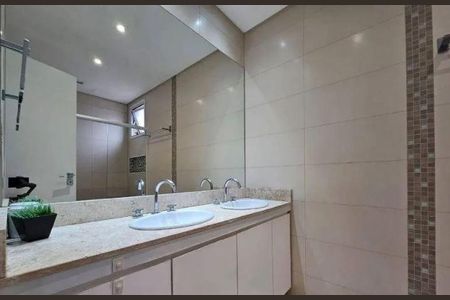 Apartamento à venda com 121m², 3 quartos e 3 vagas