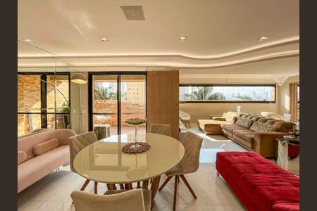 Apartamento à venda com 153m², 3 quartos e 3 vagas