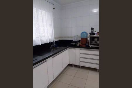 Casa à venda com 200m², 3 quartos e 3 vagas