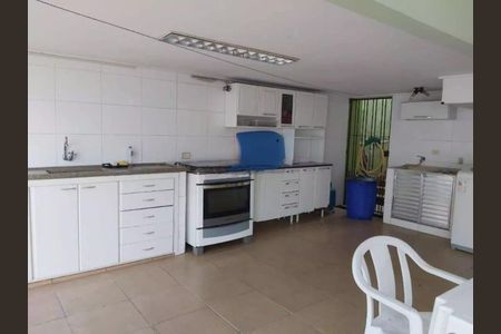 Casa à venda com 200m², 3 quartos e 3 vagas