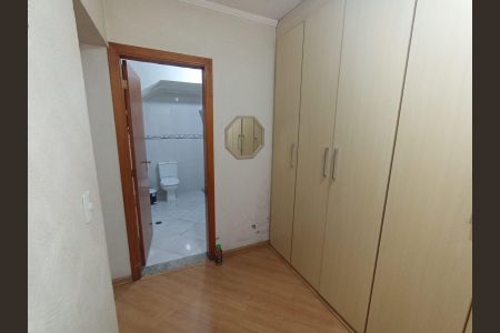 Casa à venda com 180m², 5 quartos e 5 vagas