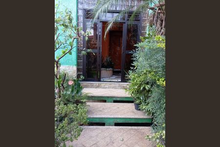 Casa à venda com 180m², 5 quartos e 5 vagas