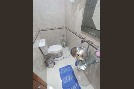 Casa à venda com 180m², 5 quartos e 5 vagas