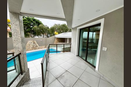 Casa à venda com 465m², 4 quartos e 7 vagasÁrea externa