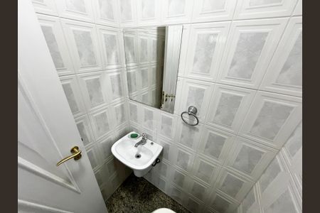 Casa à venda com 465m², 4 quartos e 7 vagasBanheiro do Escritório