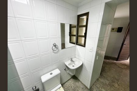 Casa à venda com 465m², 4 quartos e 7 vagasSaúna Banheiro