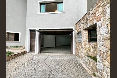 Casa à venda com 465m², 4 quartos e 7 vagasGaragem