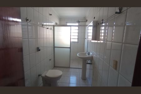 Casa à venda com 150m², 2 quartos e 2 vagas