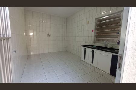 Casa à venda com 150m², 2 quartos e 2 vagas